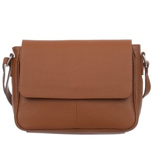 VERA PELLE torebka damska skórzana listonoszka z klapą i paskiem na ramię V556 camel