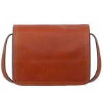 VERA PELLE torebka damska skórzana listonoszka vintage mała z klapą i paskiem na ramię V562 camel