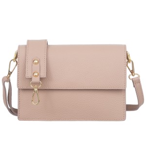 VERA PELLE torebka damska skórzana listonoszka z klapą i szerokim paskiem V606 jasna różowa