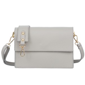 VERA PELLE torebka damska skórzana listonoszka z klapą i szerokim paskiem V606 jasna szara