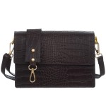 VERA PELLE torebka damska skórzana listonoszka kroko z klapą i szerokim paskiem V587 ciemna brązowa