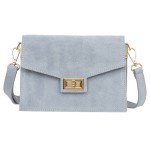 VERA PELLE torebka damska zamszowa listonoszka z klapą i paskiem na ramię V688 jasna niebieska